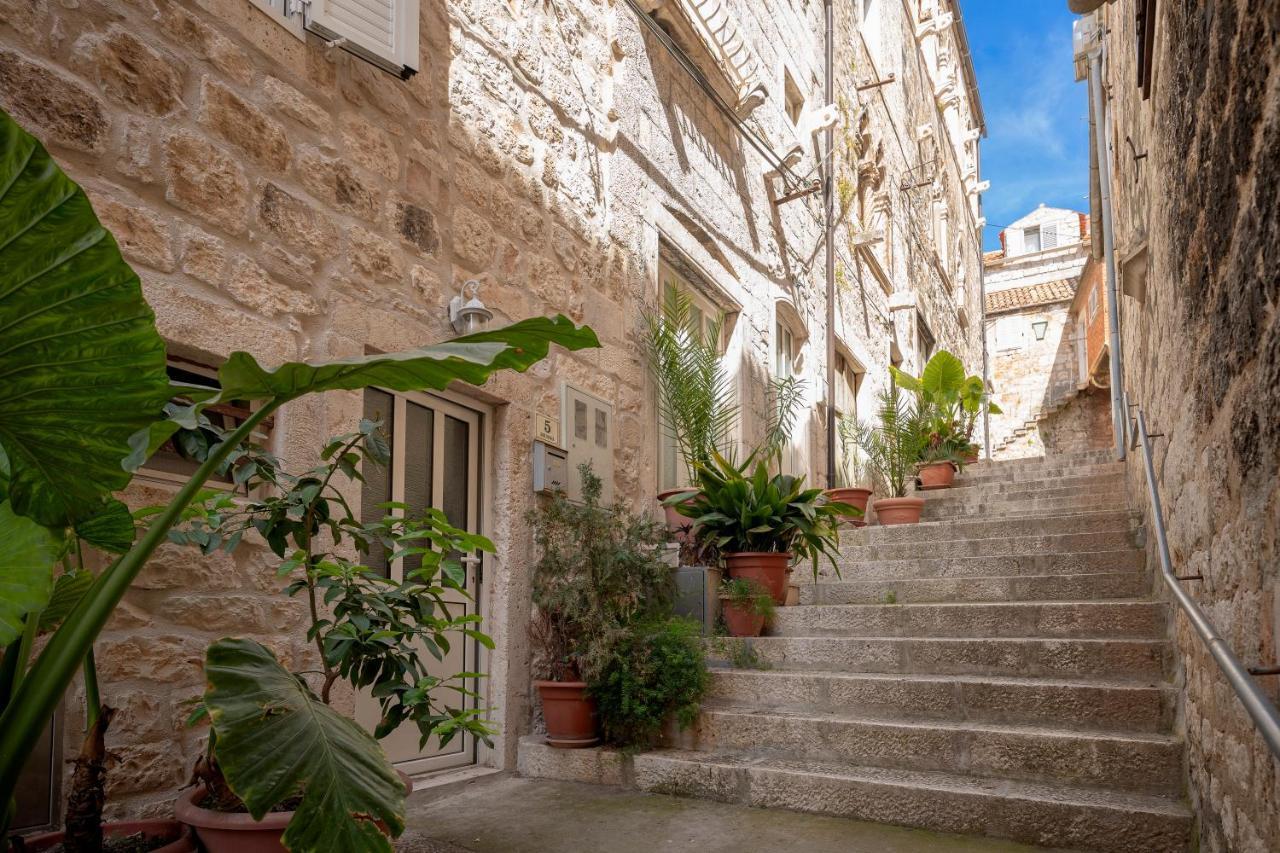 Harbourside Guesthouse Mandina - Zf Hvar Hvar Town Buitenkant foto